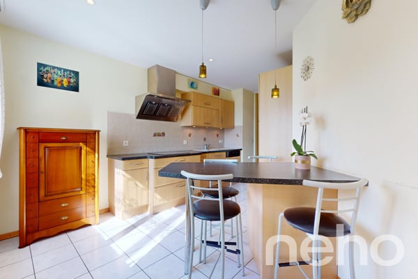 Appartement spacieux, lumineux et vue apprenable sur le lac ! 3