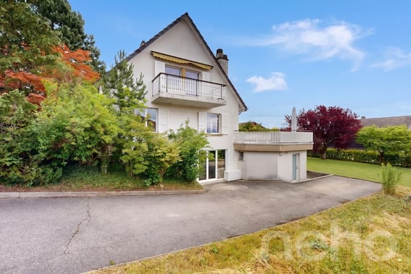 Maison individuelle avec grand jardin et bureau à Colombier