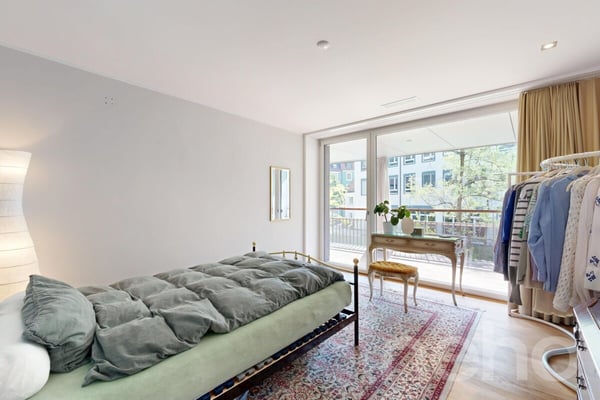 3 Minuten zum HB. Grosszügige Maisonette mit 2 Balkonen 8
