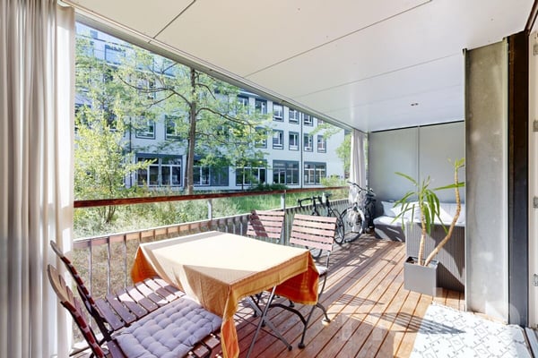 3 Minuten zum HB. Grosszügige Maisonette mit 2 Balkonen 3
