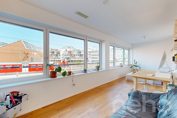 3 Minuten zum HB. Grosszügige Maisonette mit 2 Balkonen 7