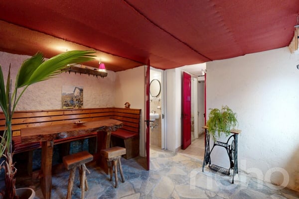 Maison atypique avec atelier indépendant et beau potentiel à Savièse 9