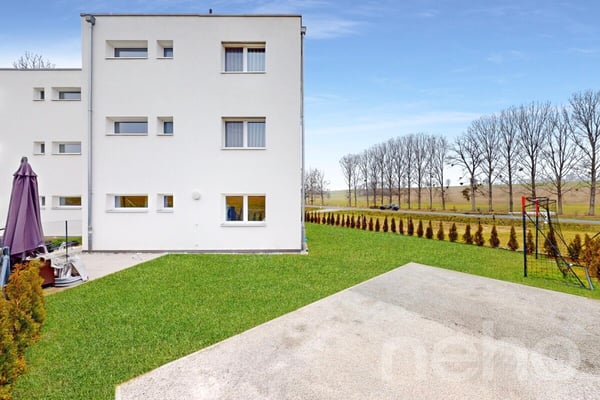 Jolie villa individuelle moderne avec jardin 11