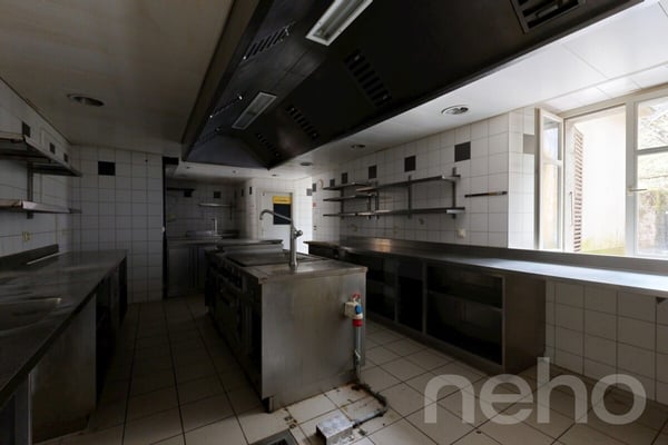 OPPORTUNITÉ RARE : RÉVEILLEZ LA LÉGENDE DE LA MAISON MONSIEUR 9