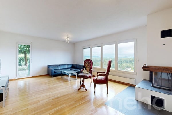 Sonniges Doppeleinfamilienhaus mit Wintergarten und Weitsicht 12