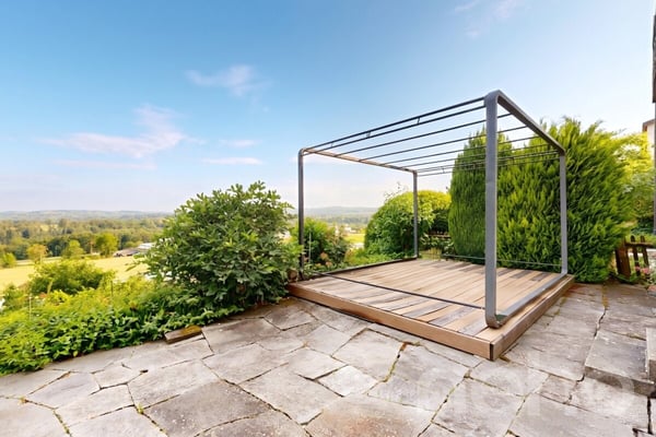 Sonniges Doppeleinfamilienhaus mit Wintergarten und Weitsicht 2