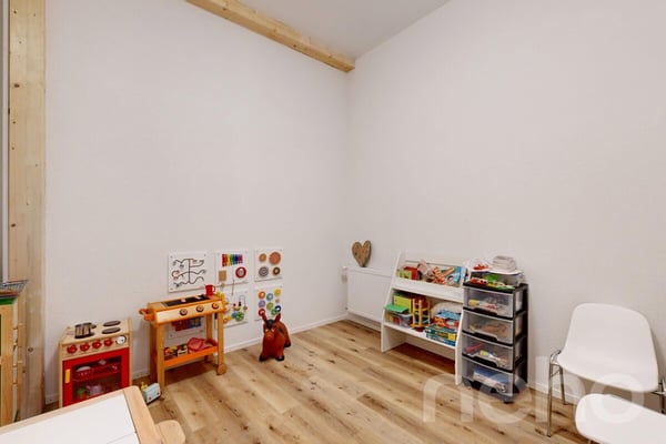 Immeuble de rendement avec 3 locaux commerciaux à Monthey 5