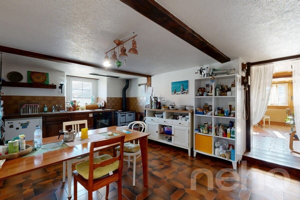 Maison spacieuse à fort potentiel dans un cadre paisible 5