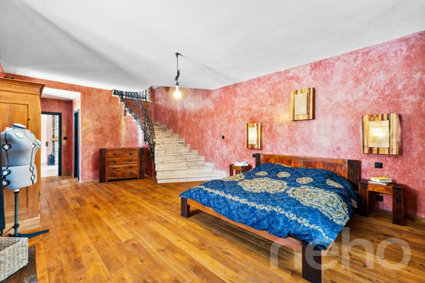 Exclusif: Magnifique propriété avec maison de maître et hangar 7