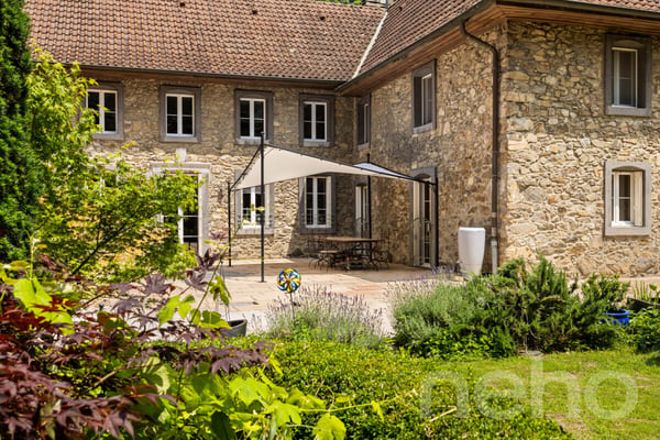 Exclusif: Magnifique propriété avec maison de maître et hangar 11