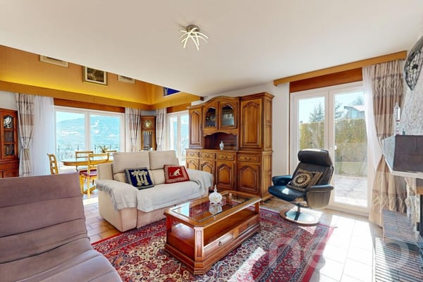 Villa individuelle - vue imprenable et studio indépendant à Daillon 1