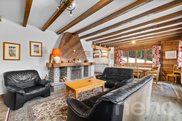 Exclusif : Superbe chalet de 5 chambres rénové récemment 2