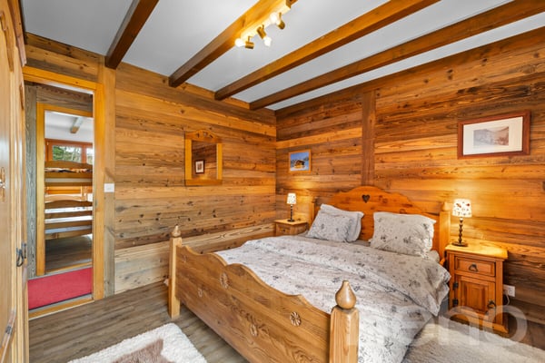 Exclusif : Superbe chalet de 5 chambres rénové récemment 4