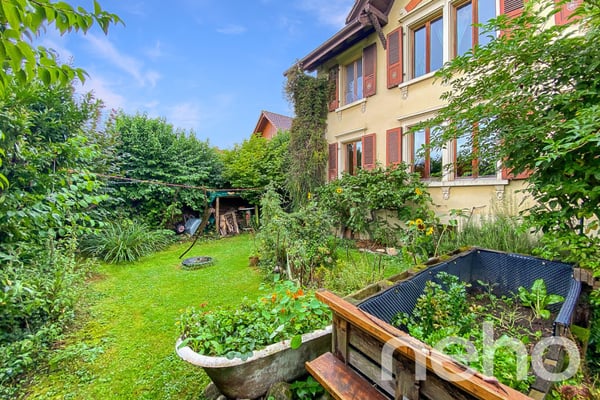 Grosszügiges 10-Zimmer EFH in Safern mit Garten! 1