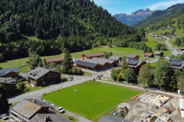 Exclusif: Magnifique terrain constructible à l'entrée du village 4