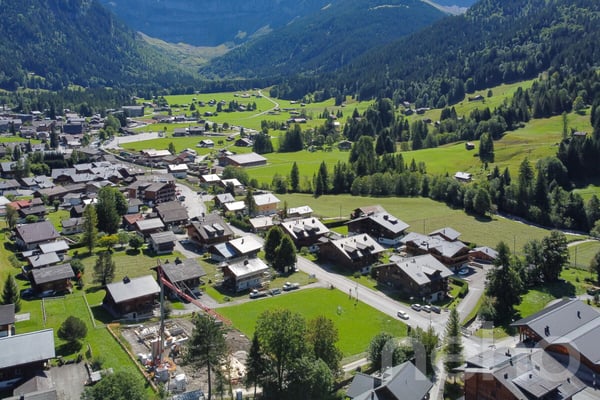 Exclusif: Magnifique terrain constructible à l'entrée du village 5