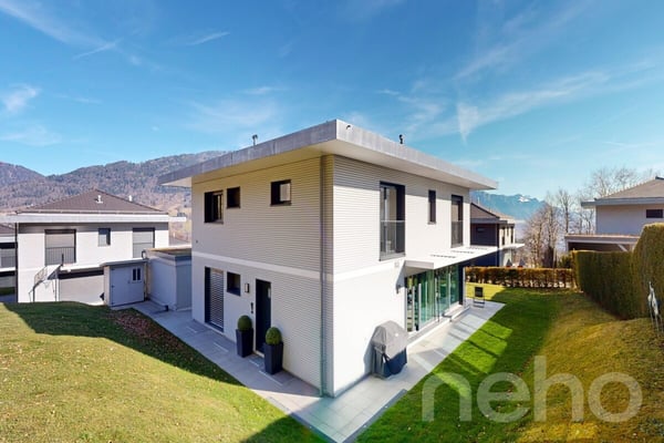Spacieuse maison familiale avec terrasses, jardin et volumes généreux 12