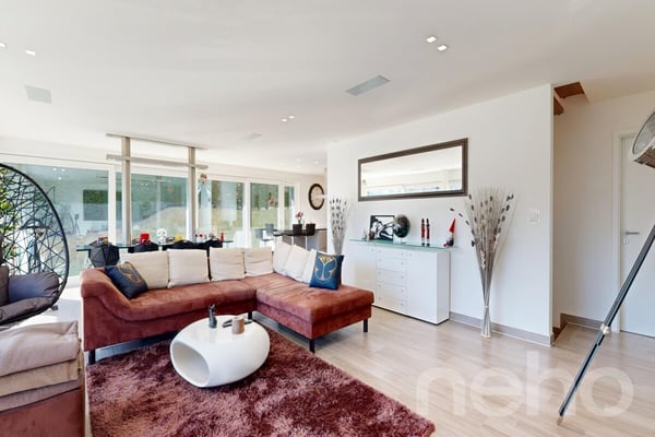 Spacieuse maison familiale avec terrasses, jardin et volumes généreux 1