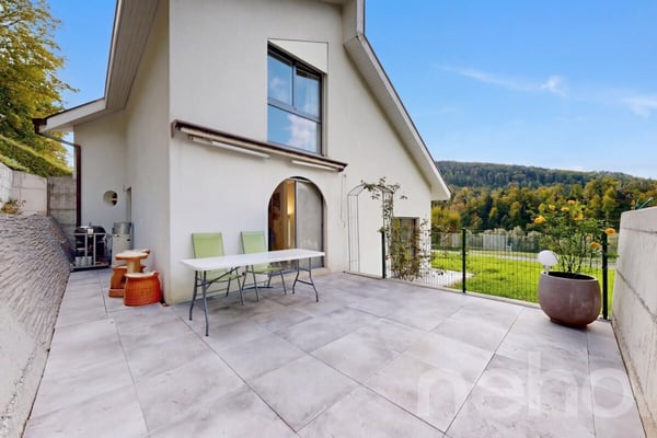 Villa in der Idylle mit Weitsicht auf die Berge 10