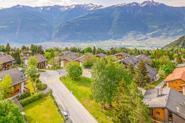 Terrain au centre d'Ovronnaz avec un bon potentiel de développement 3