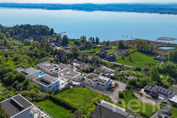 Villa d'architecte avec vue panoramique sur le lac et les montagnes 5