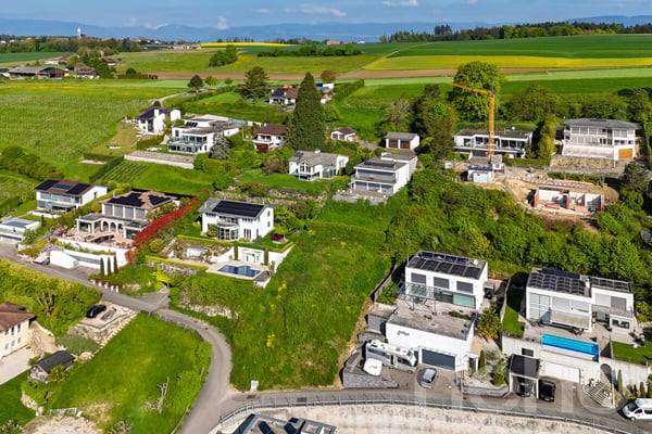 Villa d'architecte avec vue panoramique sur le lac et les montagnes 8