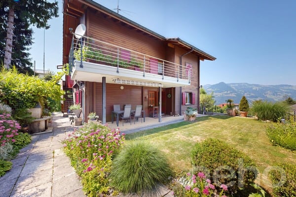 Einfamilienhaus mit Chalet Charakter. Sonnenlage mit Weitsicht 12