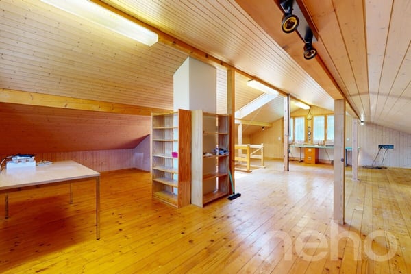 Einfamilienhaus mit Chalet Charakter. Sonnenlage mit Weitsicht 10