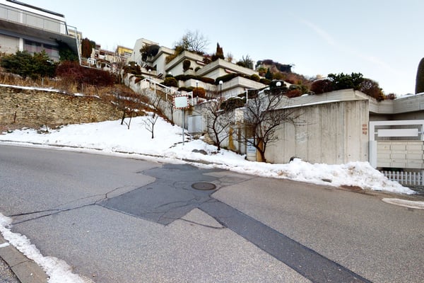 Grand 2 pièces avec fort potentiel 9