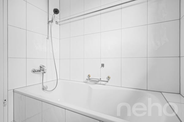 Exklusives Wohnen mit Garten, Wintergarten und Weitsicht 10