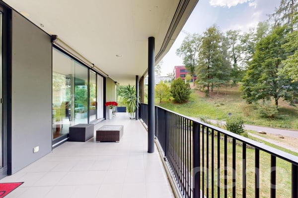 Lichtdurchflutete 3.5-Zimmerwohnung mit grossem Balkon am Rotsee 5