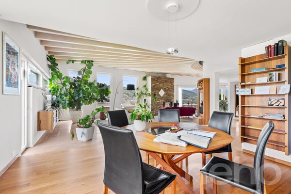 Exklusive Villa mit Wellnessbereich und Panorama-Aussicht 7
