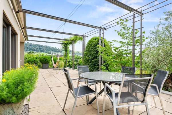 Exklusive Villa mit Wellnessbereich und Panorama-Aussicht 11