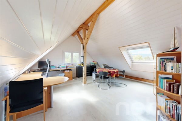 Aussergewöhnliche 5.5-Zimmer-Maisonette mit Wellnessbereich 9