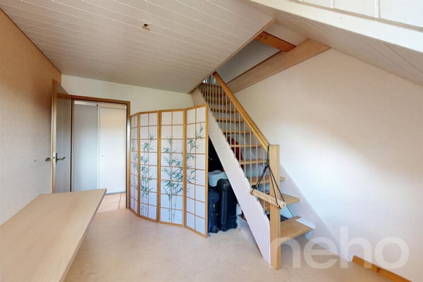 Aussergewöhnliche 5.5-Zimmer-Maisonette mit Wellnessbereich 8