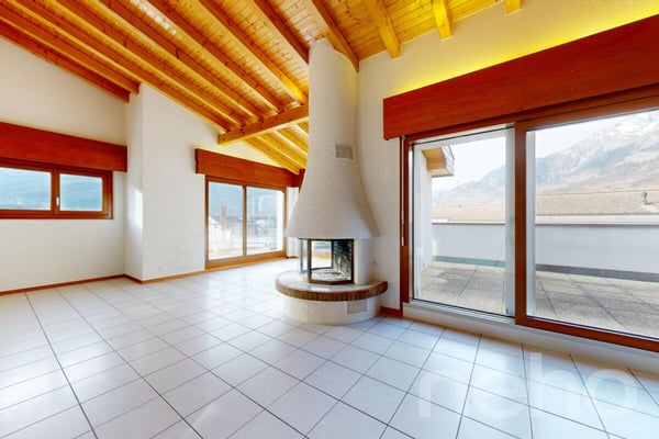 Attique 4 pièces au coeur de Conthey - Terrasses généreuses