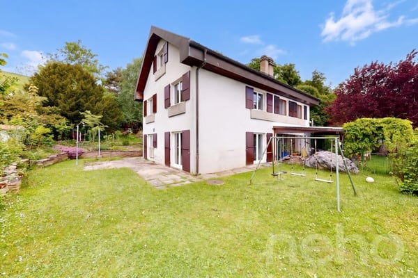 Maison familiale à Chambrelien