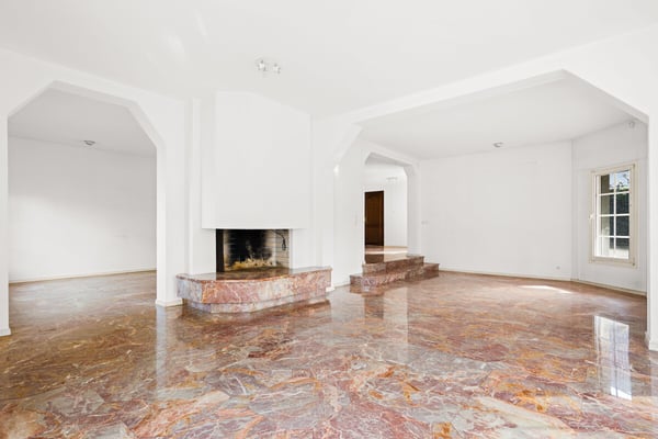 Freistehendes 6-Zimmer-Einfamilienhaus mit grossem Garten 4
