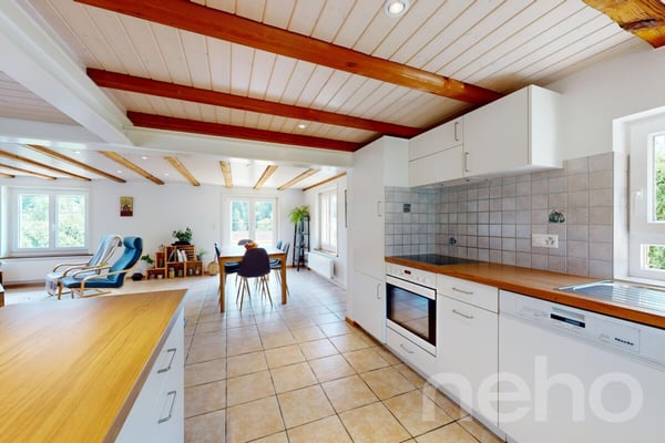 Maison rénovée avec jardin, étang et vue dégagée à 5 min d?Avenches 9