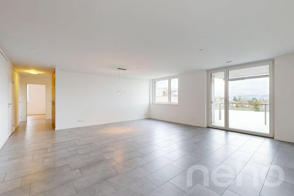 Moderne 5.5-Zi.-Wohnung mit Weitsicht und Balkon - Wil SG 2