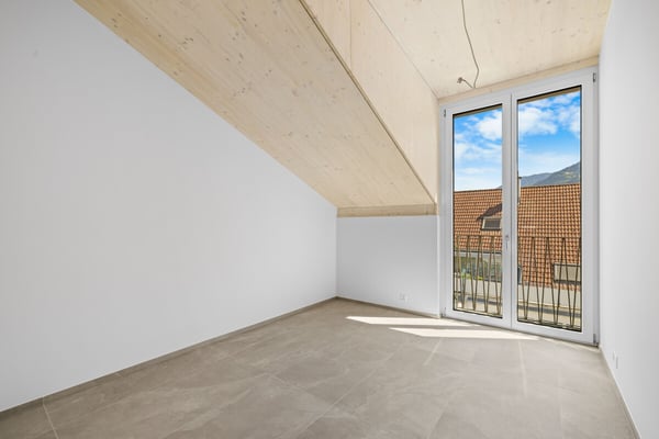 Hochwertige 5.5-Zimmer-Dachwohnung mit Bergsicht in Bonaduz 9