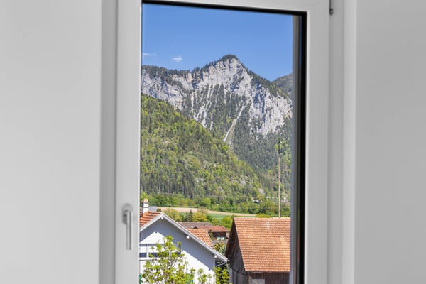 Hochwertige 5.5-Zimmer-Dachwohnung mit Bergsicht in Bonaduz 12