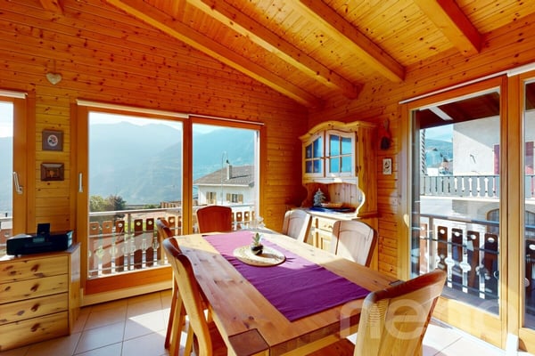 Un charmant chalet avec une vue imprenable plein sud 7