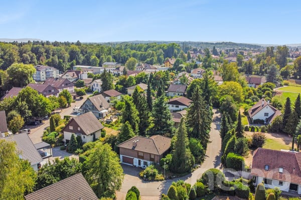 Freistehendes Einfamilienhaus auf 1'127 m² Traumgrundstück