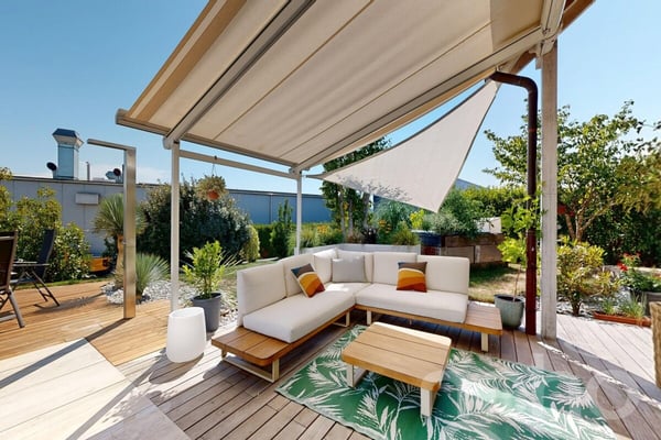 Élégante maison familiale avec piscine et jardin 11