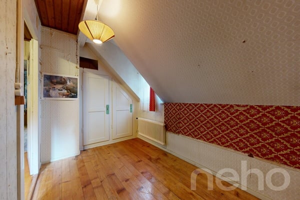 Maison à réinventer sur une parcelle de plus de 2'700 m² 9