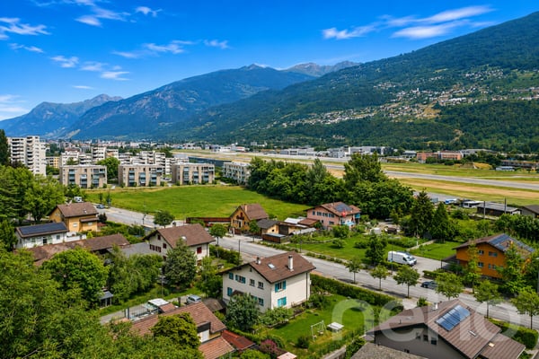 Maison familiale avec deux appartements et fort potentiel à Sion 3