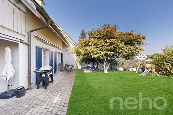Doppeleinfamilienhaus mit Garten in Sackgasse 3