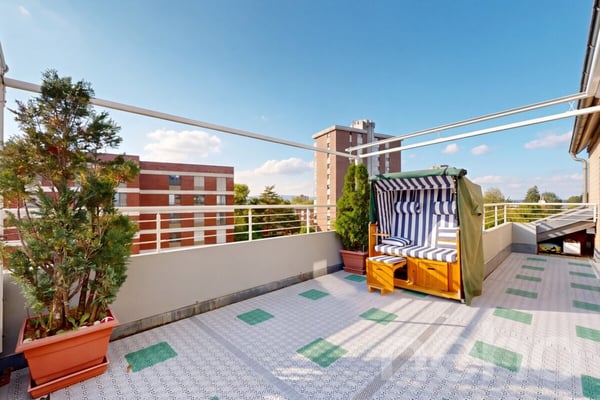 Grosszügige Dachmaisonette mit direktem Liftzugang in Wetzikon 9
