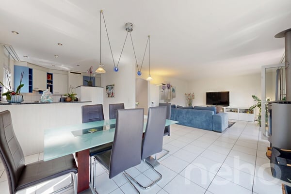 Grosszügiges Zuhause mit Garten, Garage und viel Raum 5